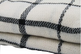 Écharpe oversize en tricot écossaise