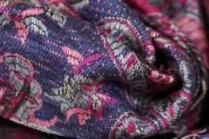 Différence entre écharpe, chèche et foulard